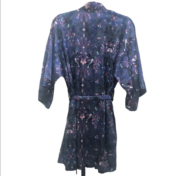VICTORIAS SECRET KIMONO ROBE - Picture 2 of 4